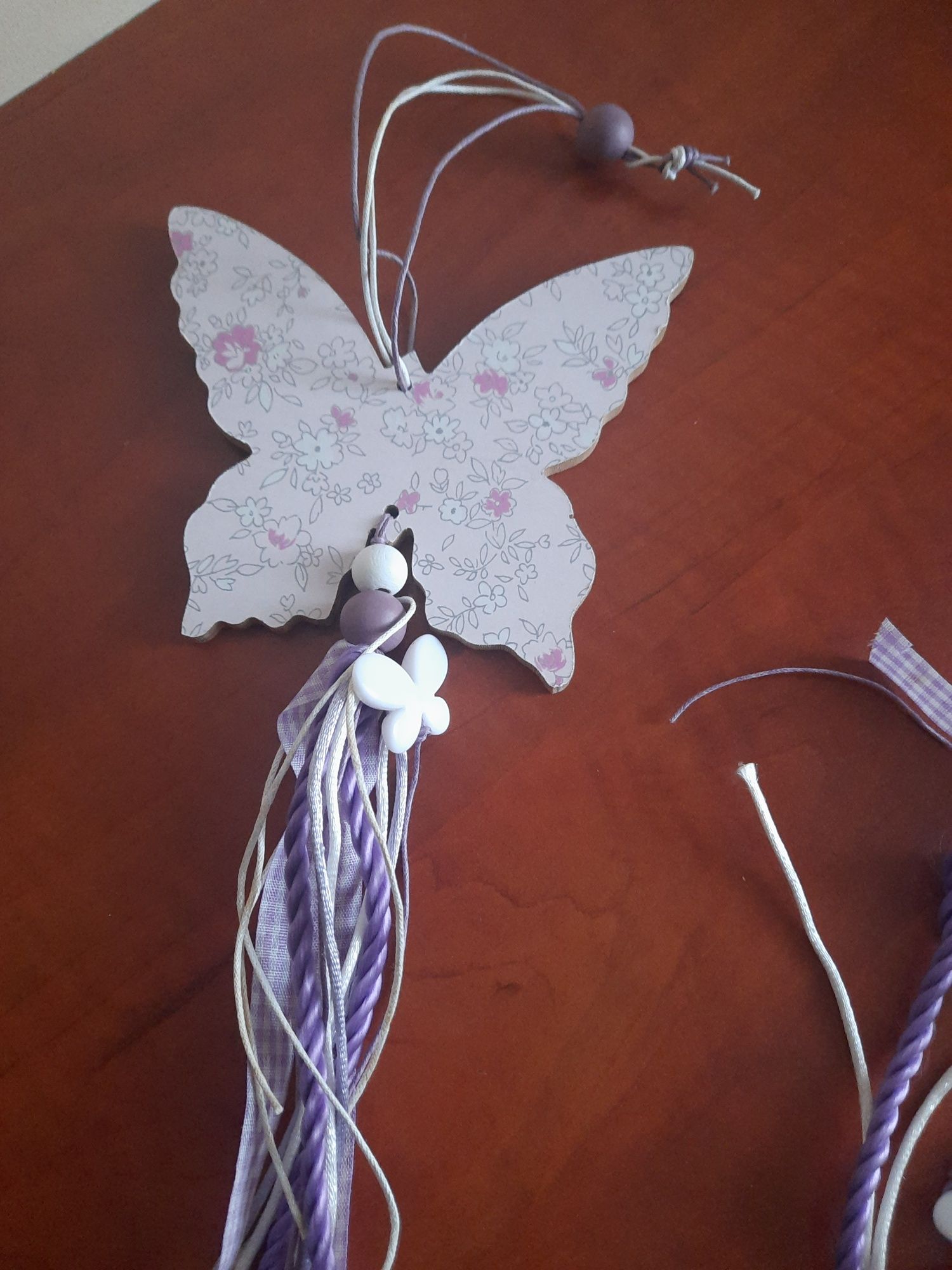 dekoracja do powieszenia, motylek, fiolety