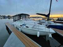 Jacht motorowy jak kamper Stingray -  Mercruiser 5.0L - po  remoncie