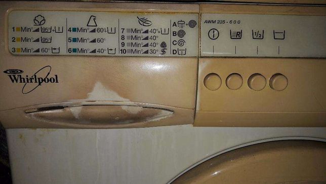 Máquina Lavar Roupa - Para Peças (AWM 235 - 600)