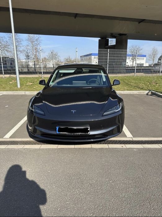 Aluguer TVDE - Tesla Model 3