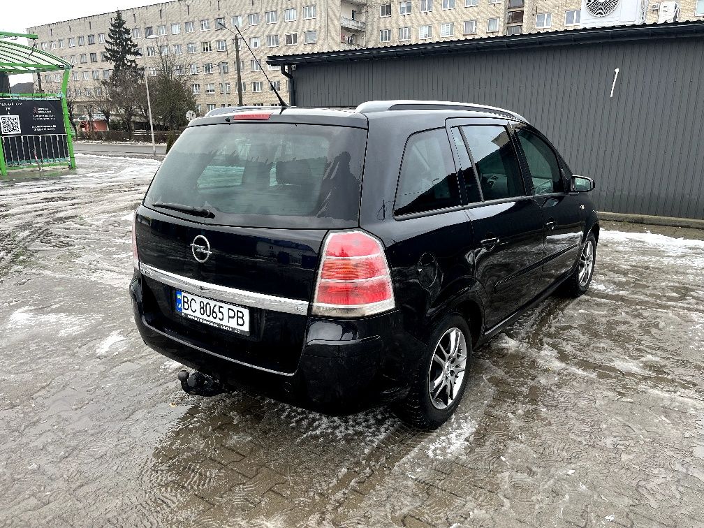 Opel Zafira B 1.8 gaz Перший власник