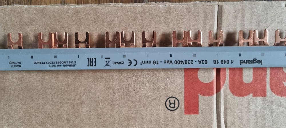 Legrand szyna łączeniowa ,grzebień 16mm trójfazowa