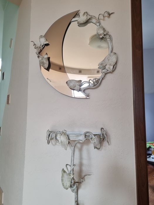 Lustro z wieszakiem kute ramy