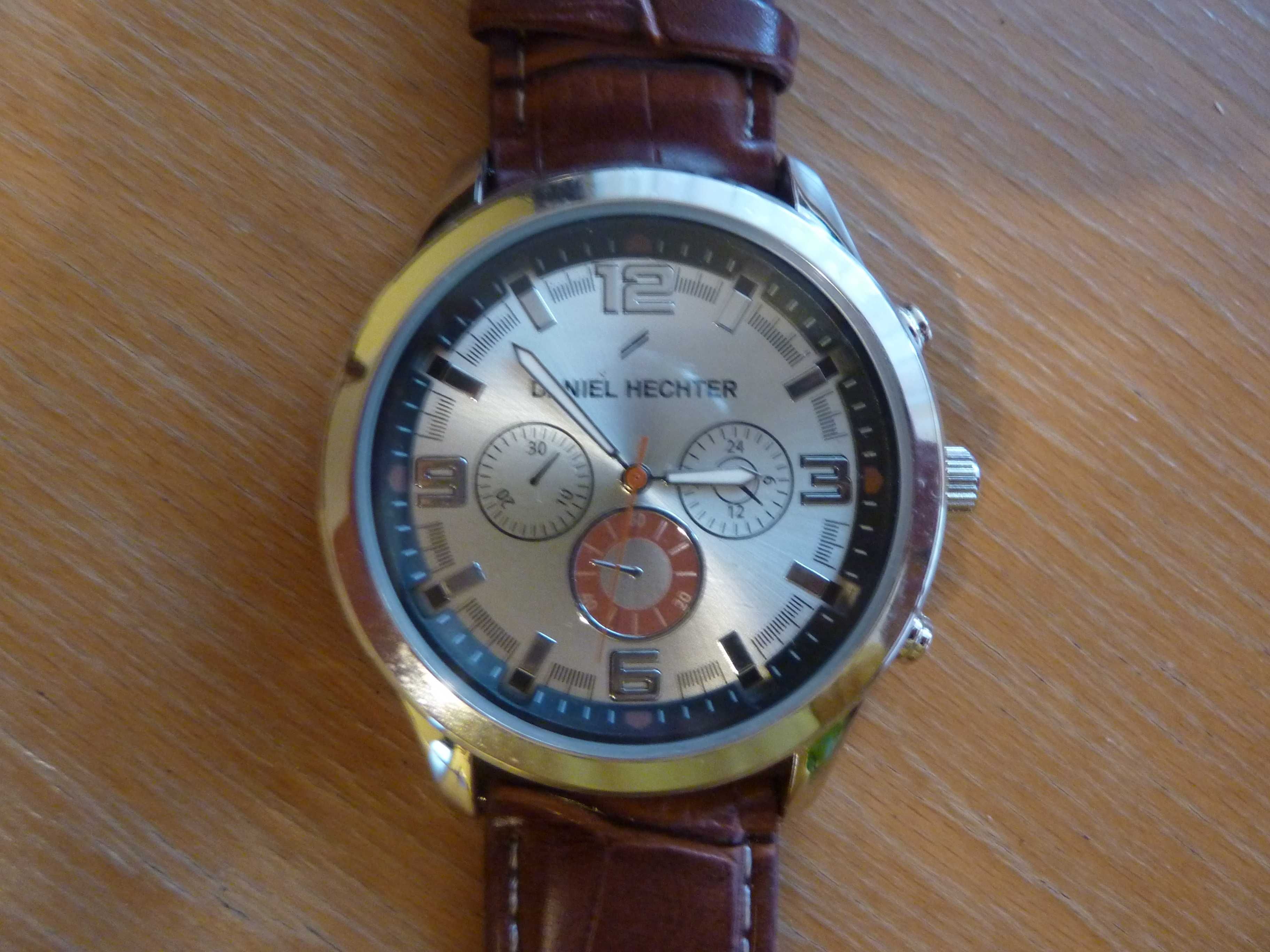 Oryginalny, elegancki zegarek Daniel Hetcher