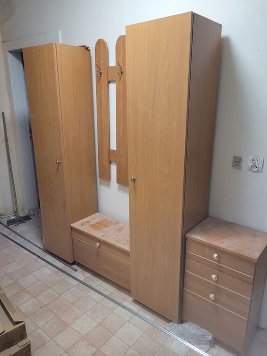 Meble do korytarza przedpokoju szafka na buty, komoda, lustro, wieszak