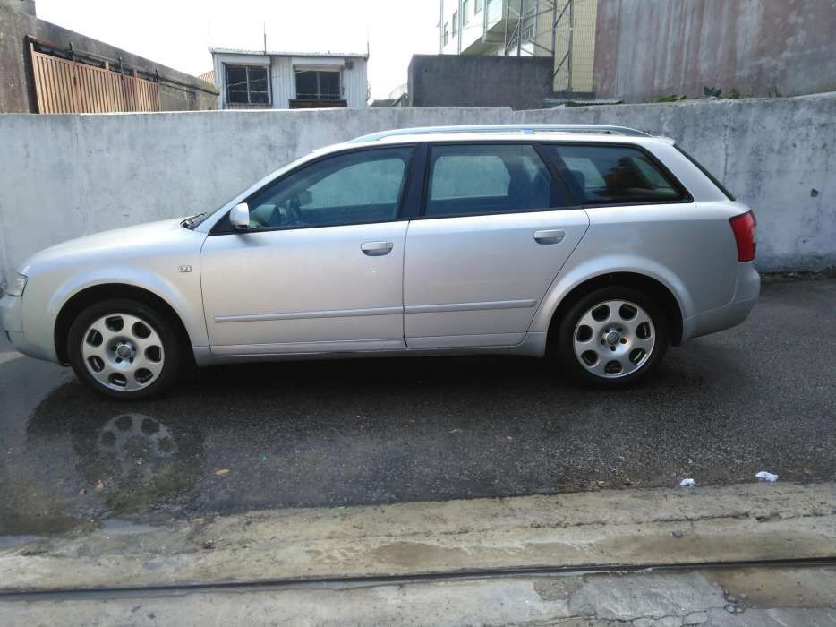 Audi A4 2.5Tdi 180cv quattro para peças