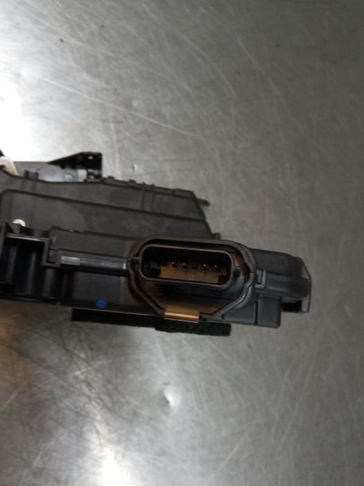 Fechadura / fecho porta frente direito RENAULT Captur (J5_)