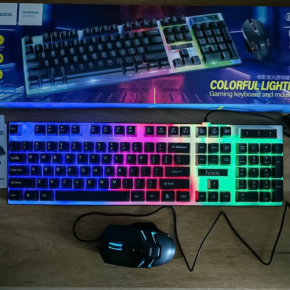 Игровая клавиатура • проводная с RGB подсветкой • игровой комплект