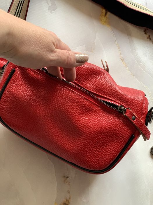 Кожаная красная бананка