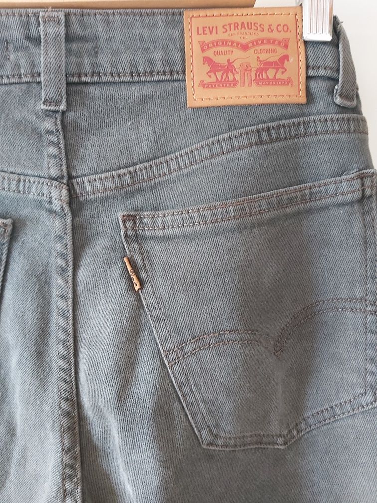 Spodnie Levi's Levis 28 dopasowany fason s 36 m 38
