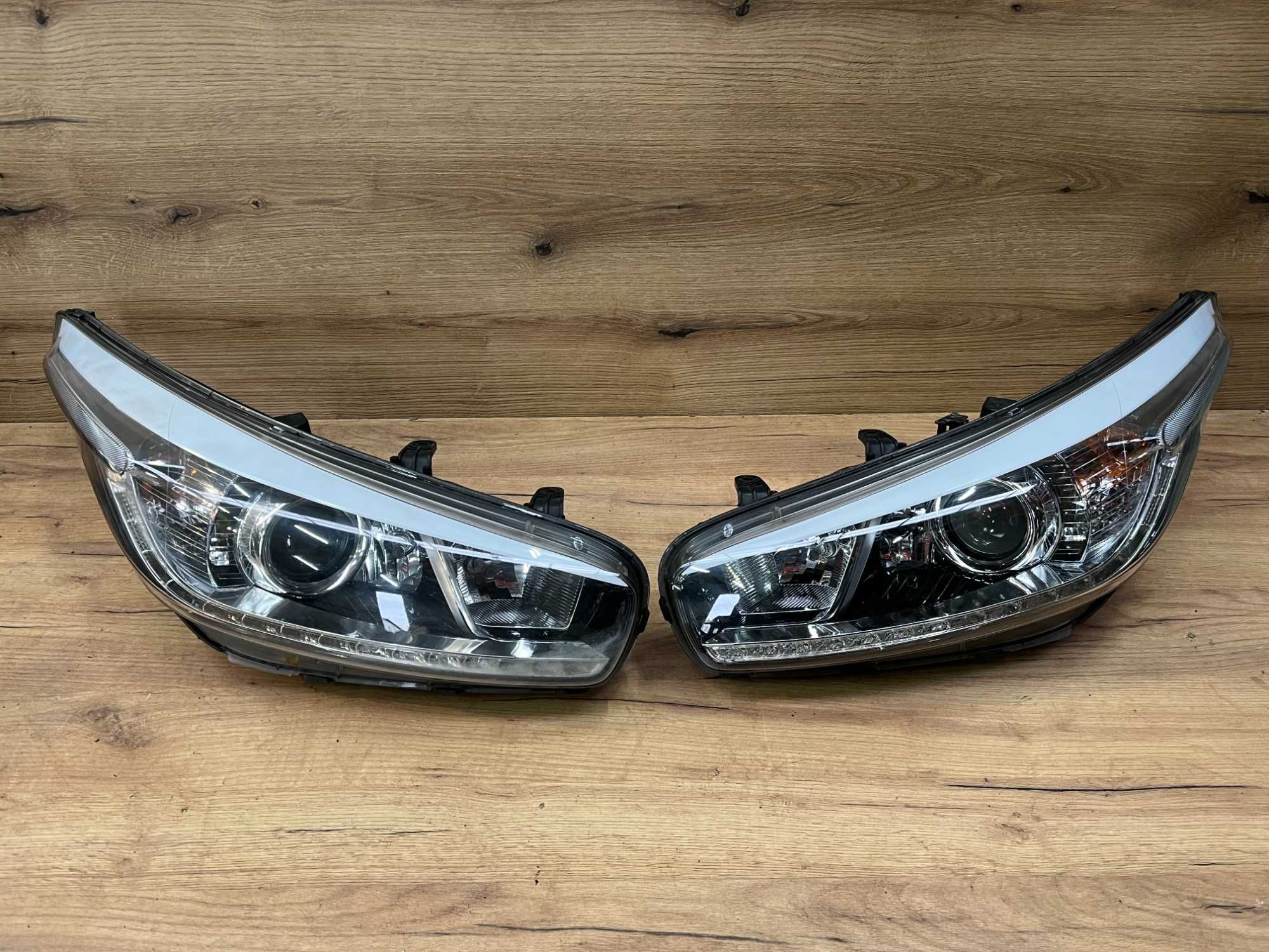 Lampa/reflektor przedni lewy prawy Kia Ceed II LED