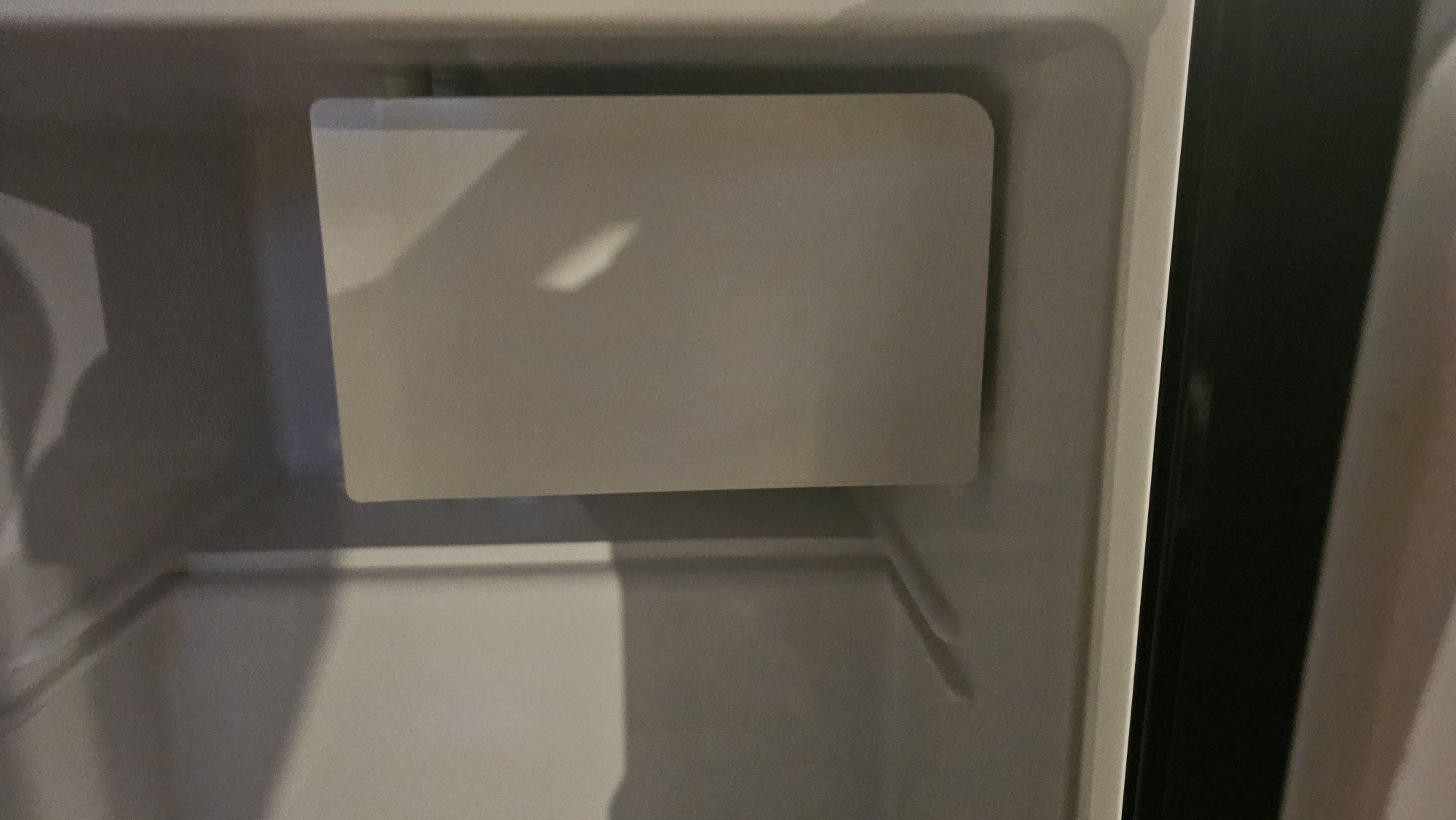Sprzedam lodówkę mini bar