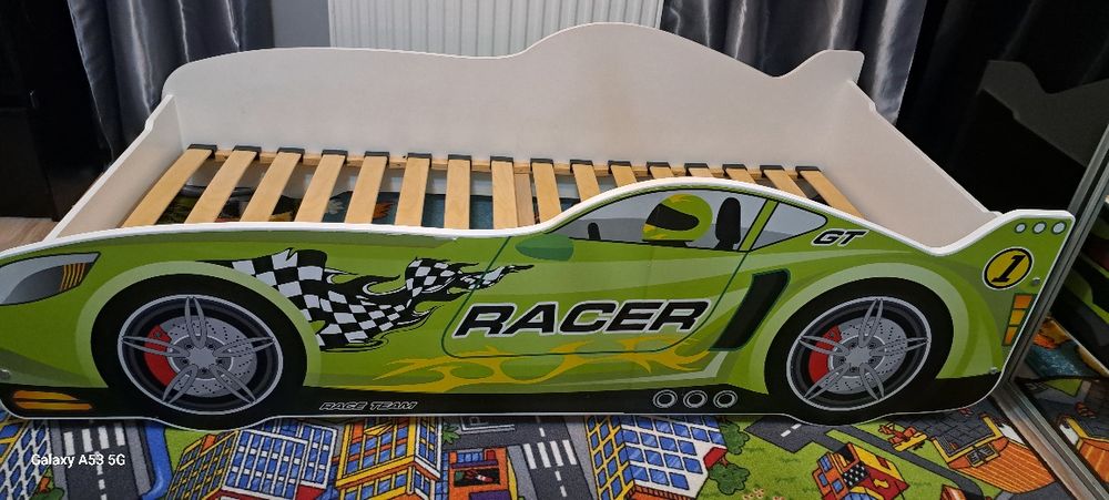 Łóżko dziecięce samochód