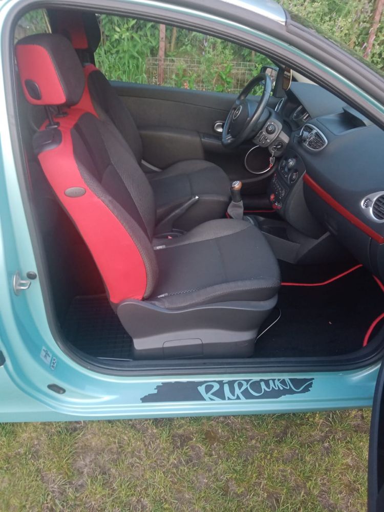 Renault Clio 1.2 16V Klima wersja Rip Curl