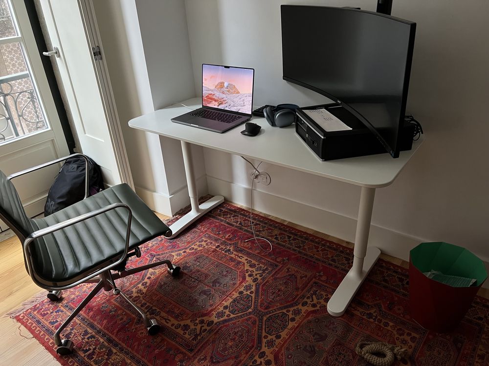 Bekant ikea mesa