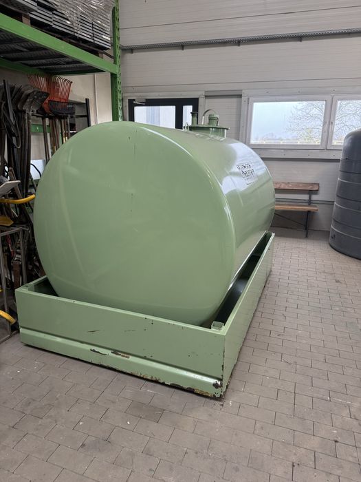 Zbiornik paliwowy 3013 l z licznikiem – stan bardzo dobry