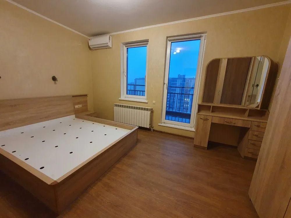 Продам 4-комн квартиру в районе 8 Марта [Юбилейный] ул.