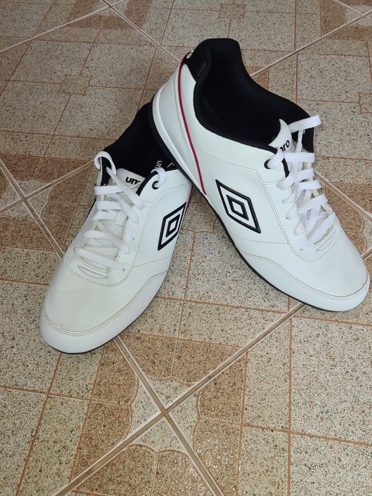 Buty adidasy Umbro 44 45