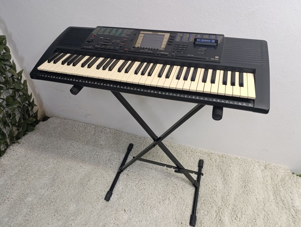 KEYBOARD Yamaha -PSR 330