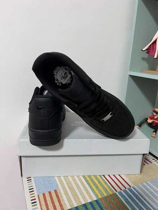 Buty Trampk Nike Air Force 1 Low '07 Black R.40