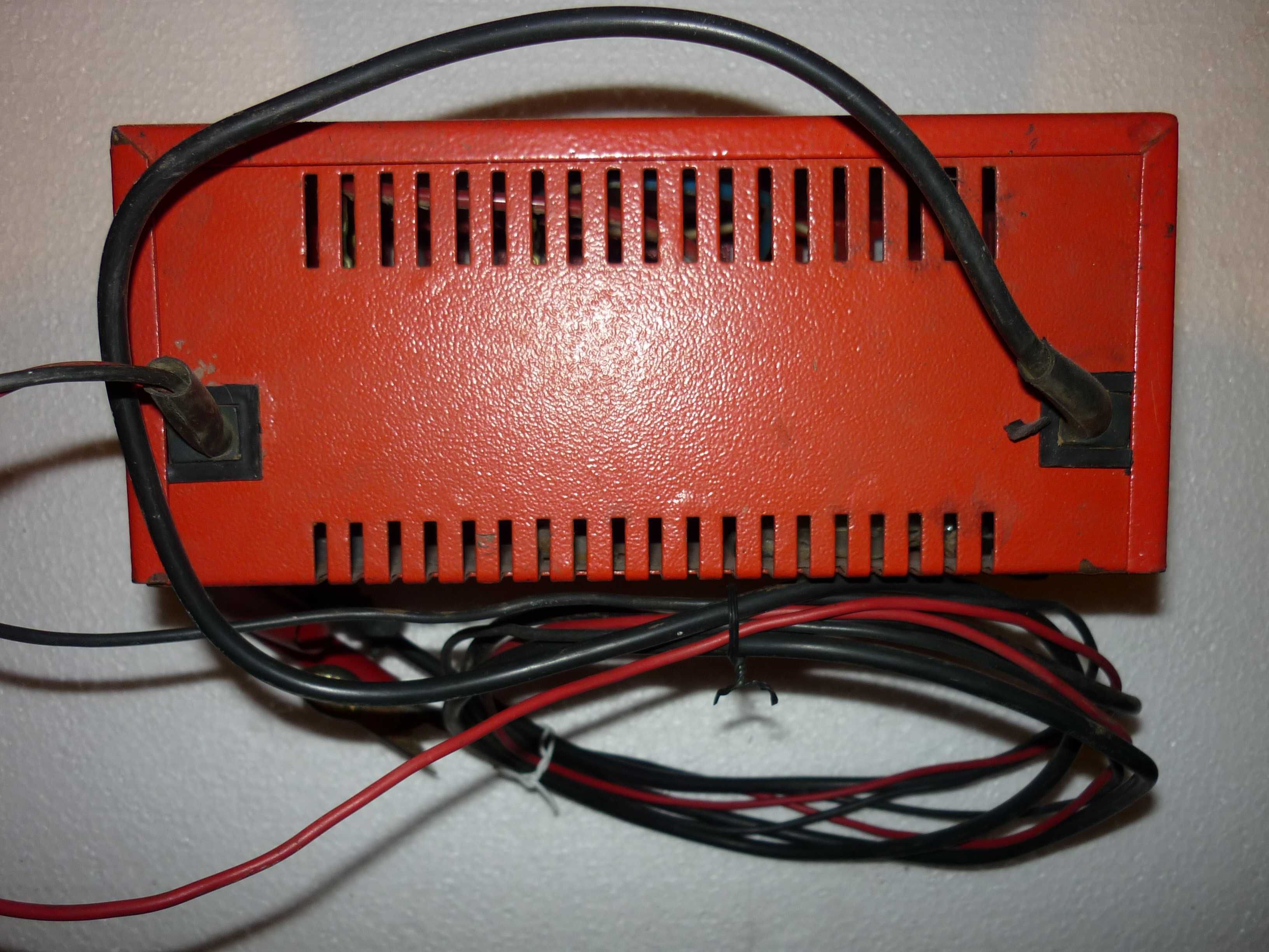 Prostownik/ładowarka ABSAAR 6A 12 V