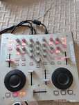 Kontroler mixer MIDI numark