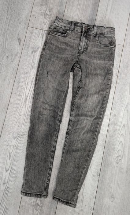 Zara jeansy chłopięce r 140