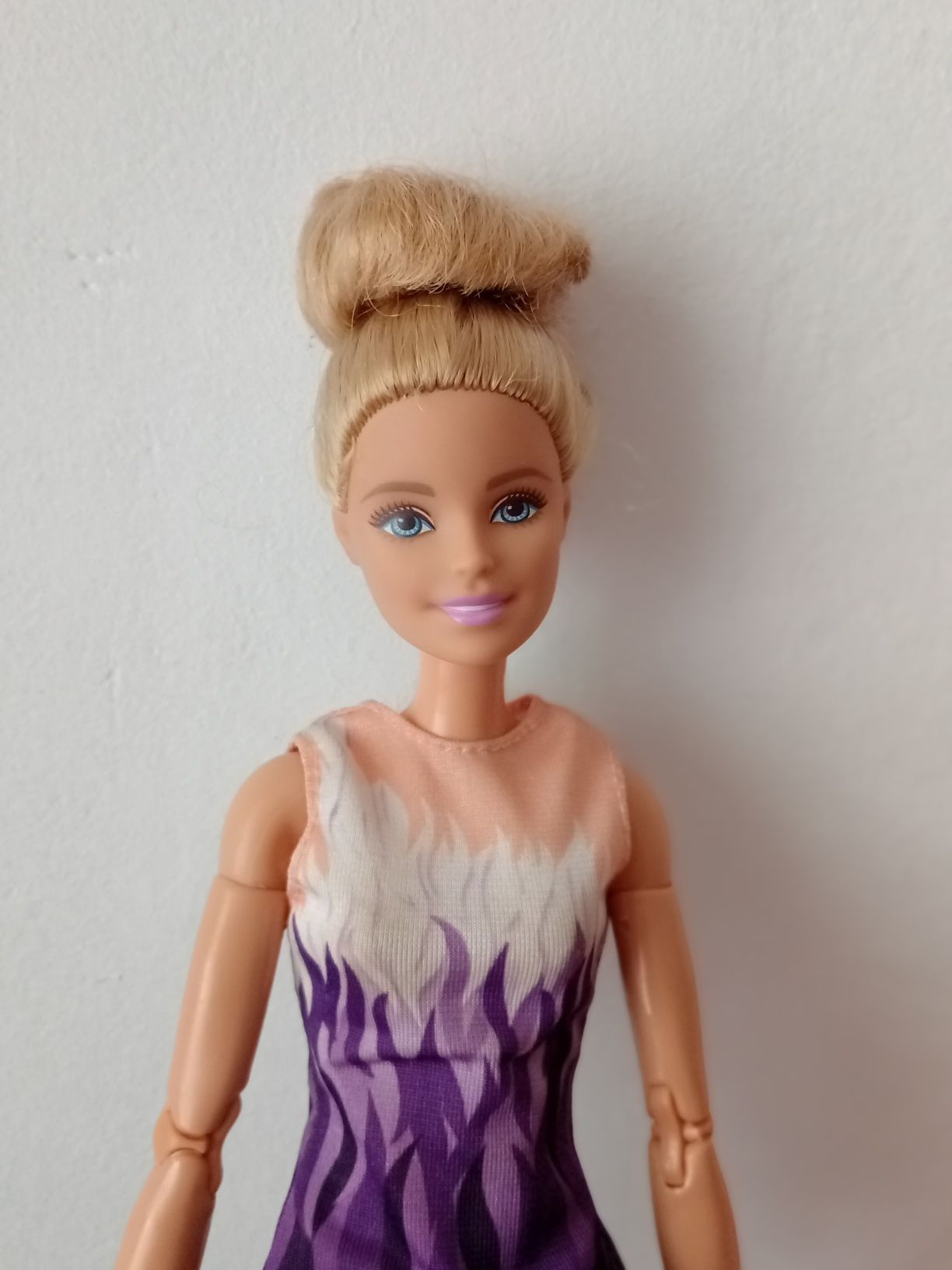 Barbie made to move i zestaw kempingowy