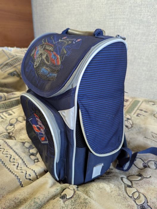 Каркасний ортопедичний рюкзак Go Pac для початкових класів