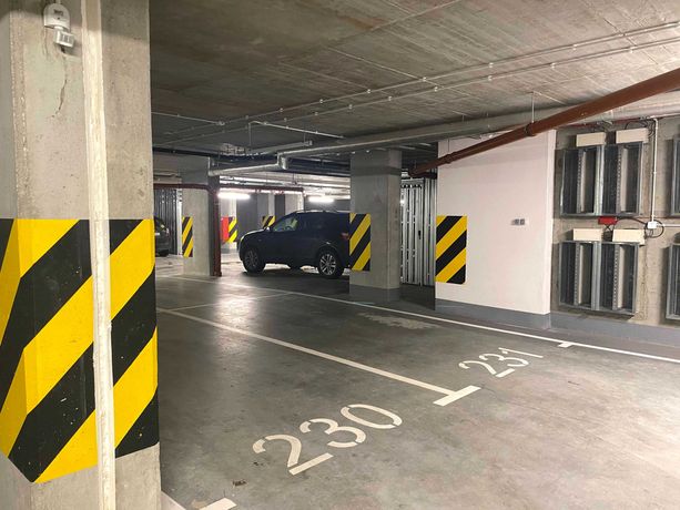 Miejsce parkingowe w garażu podziemnym, Zdziechowskiego 10,  Mokotów