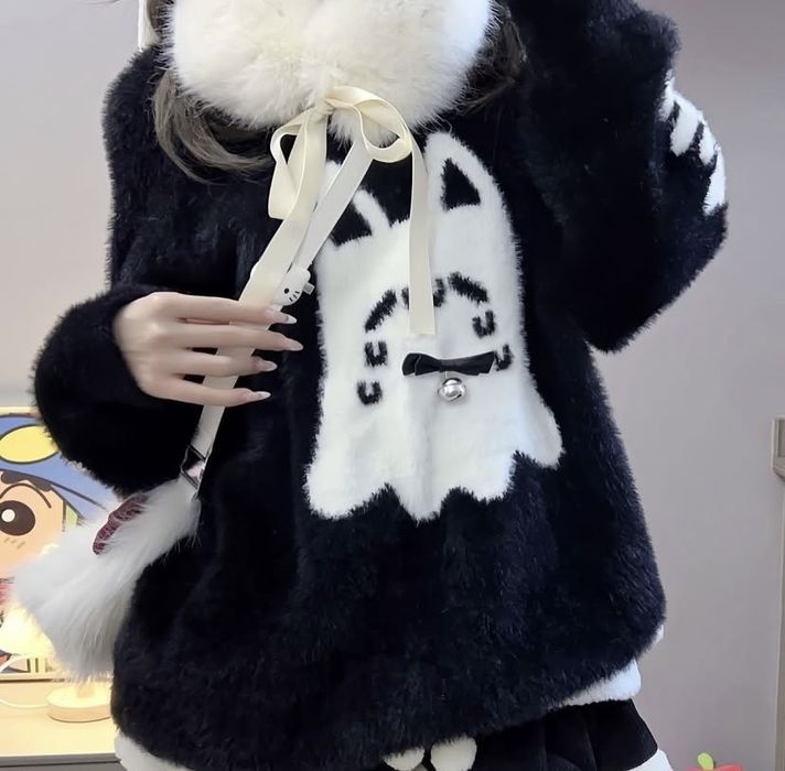 Свитер с kawaii котиком