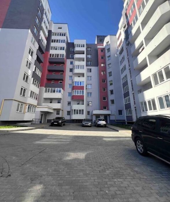 Продаж 3-кім двохярусноі квартири в зданому будинку