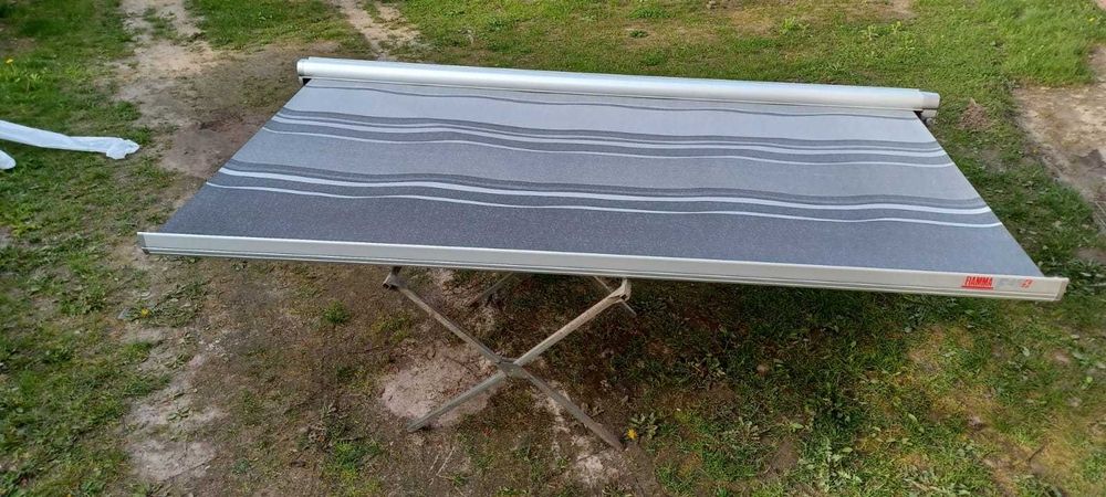 Markiza Fiamma 45 s boczna  srebrna 260 cm.Nowa