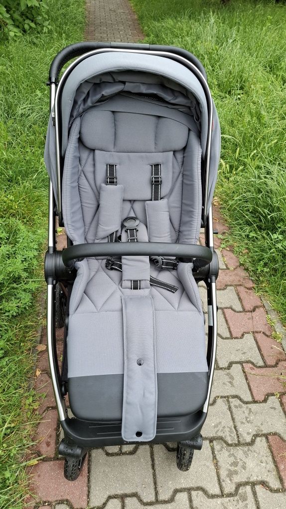 Wózek dziecięcy Carrello Omega 2w1 model 2024