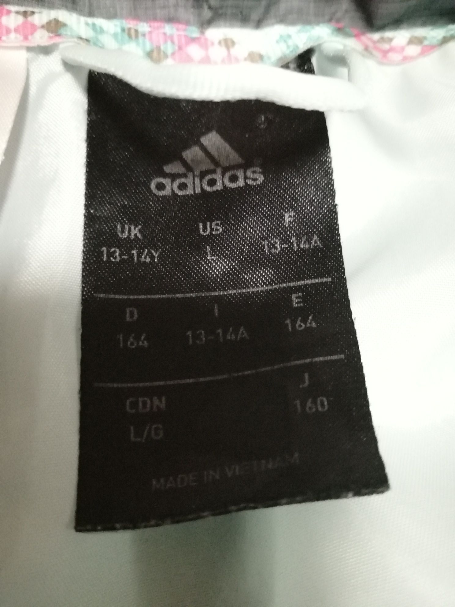 Куртка демисезонная 11-13 лет весна осень  Adidas