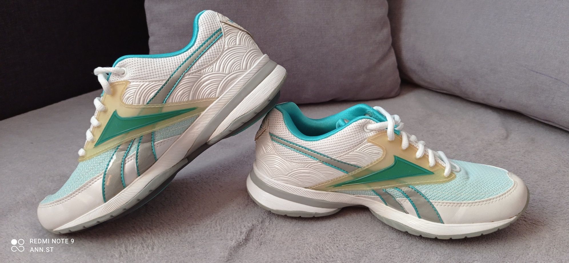 Reebok easytone reeinspire 37 do biegania