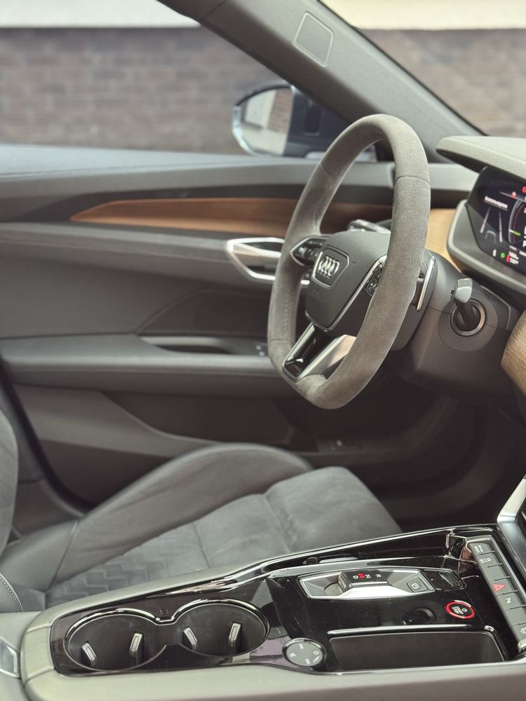 Продам Audi E-Tron Gt 2022