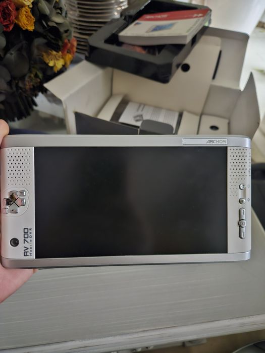 Archos AV 700 Mobile DVR (40GB) — раритетный мультимедийный плеер