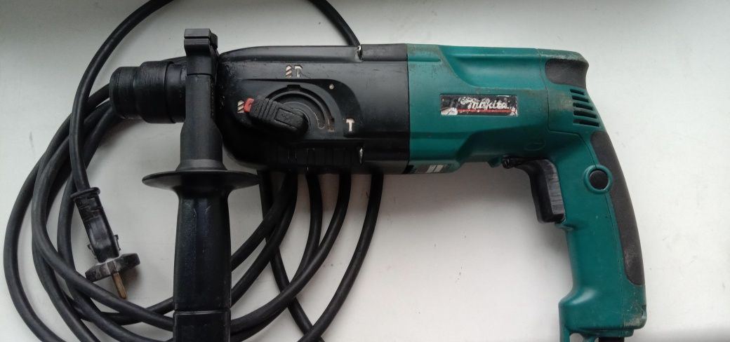 Продам перфоратор Makita hr 2450 , AEG , Milwaukee Bosch