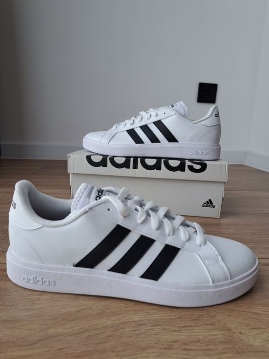 Кеди Адідас adidas оригінал НОВІ 43 44 розмір