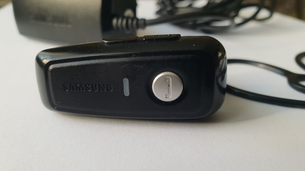 Bluetooth-гарнітура Samsung WEP250