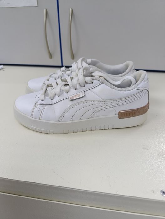 Кросівки шкіряні