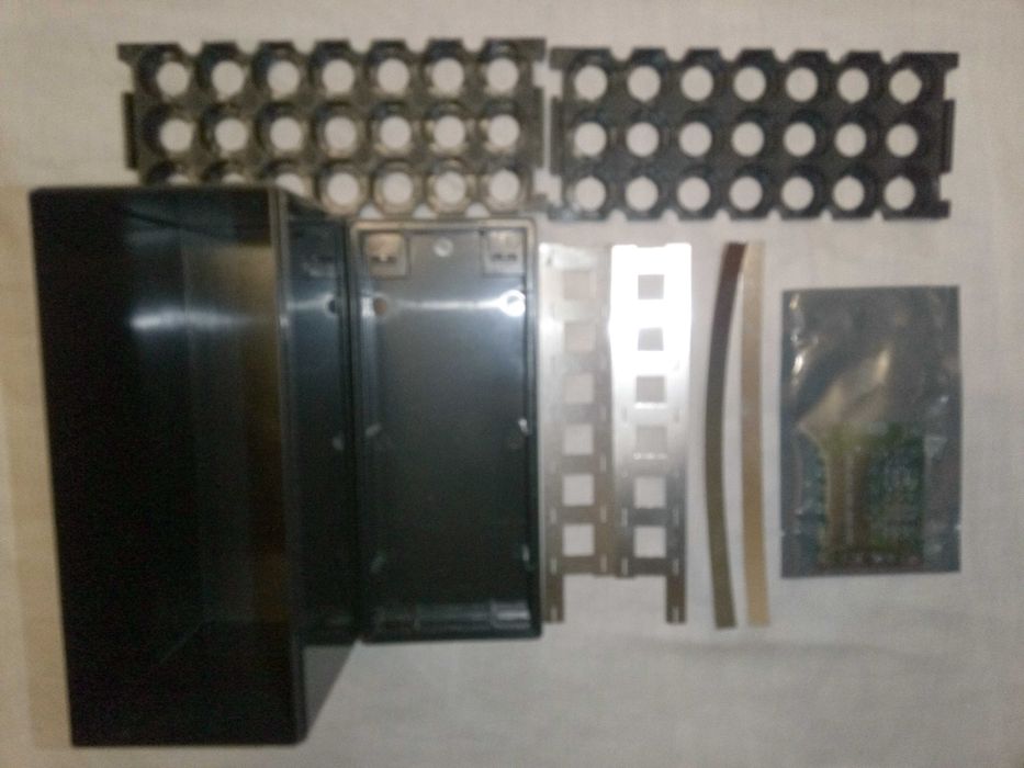 Корпус для сборки аккумулятора на 12V для ИБП - Кейс для 18650