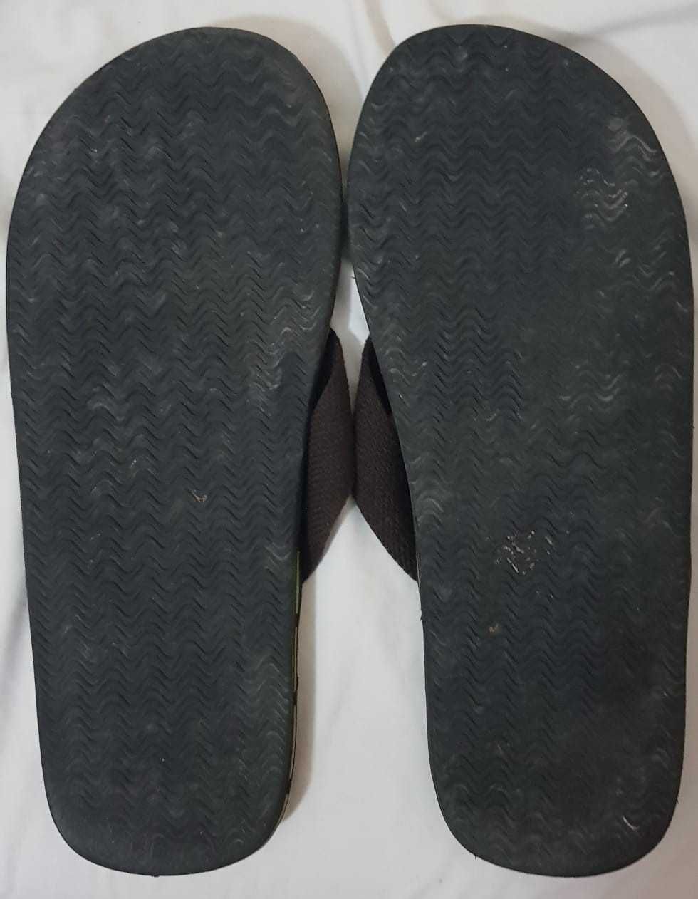Chinelos marca Quebramar