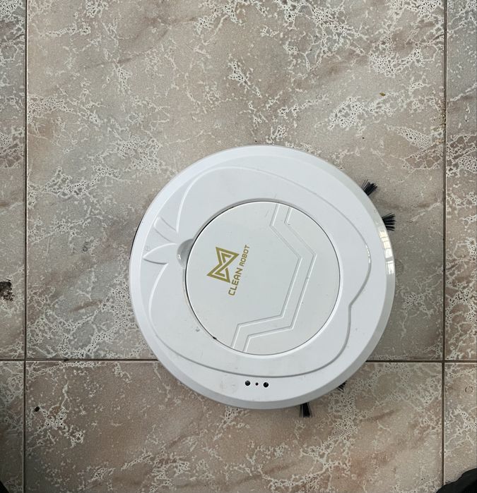 Aspirador robô como novo