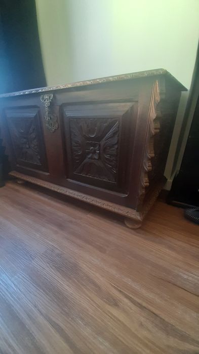 Baú antigo (bom estado)