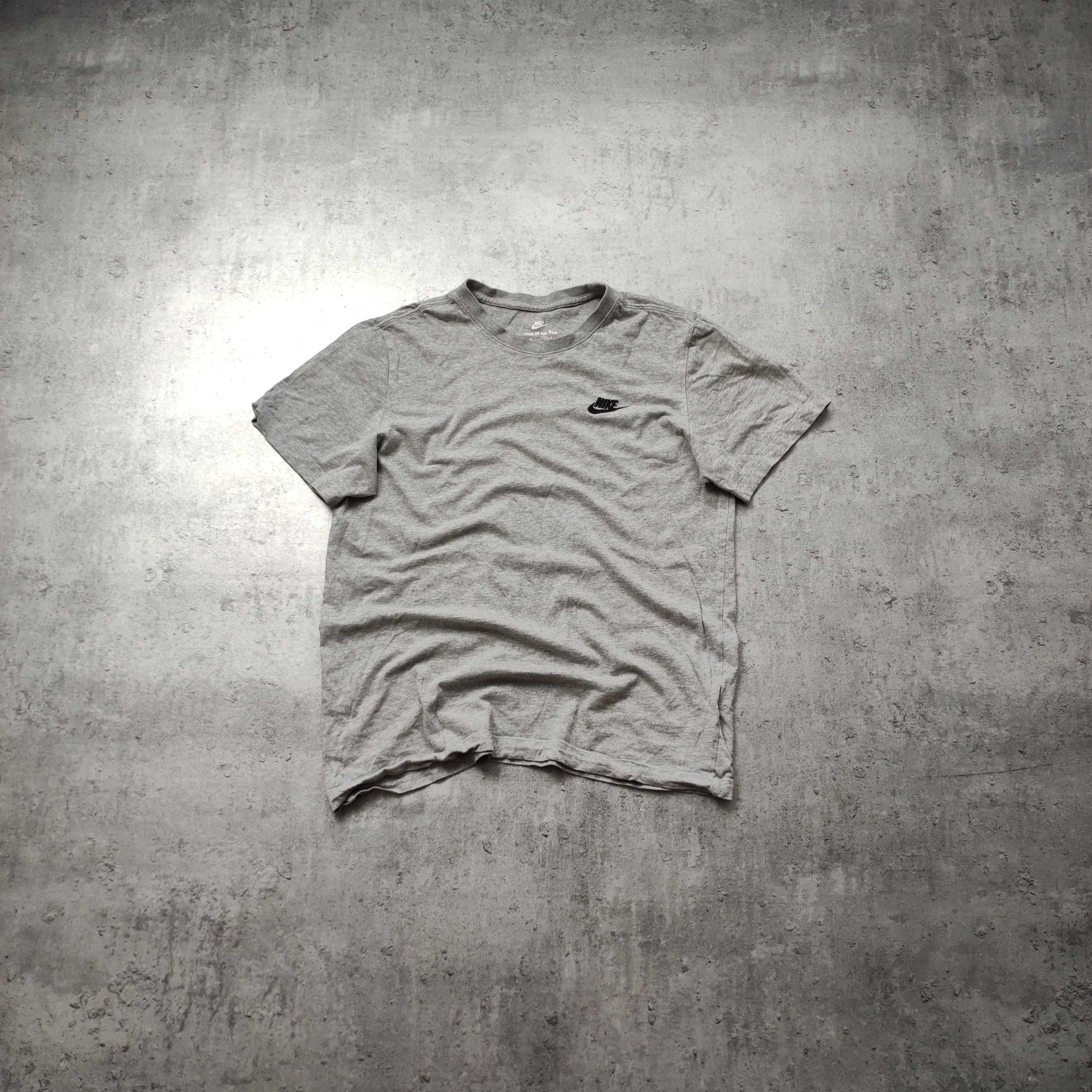 MĘSKA Koszulka Nike Haft Logo Casual Sport Klasyczna szara Bawełna