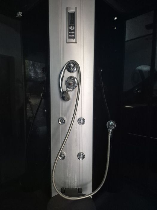 Kabina prysznicowa KERRA z hydromasażem