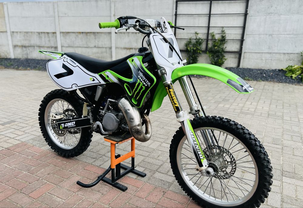 Kawasaki KX 125 FMF Cross FILM 2002 Enduro 250 Cr Rm SX 85 Transport