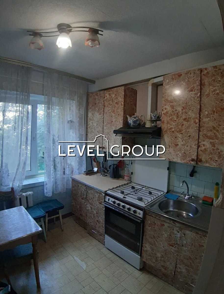 Продаж 2к квартири Святошинський район метро Житомирська